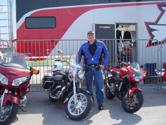 The Honda dude that took my picture...